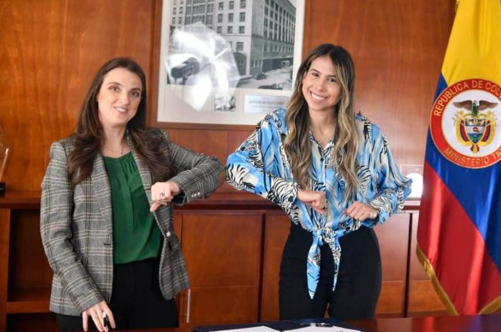 Photo of Renuncian secretaria general y subdirectora del MinTIC
