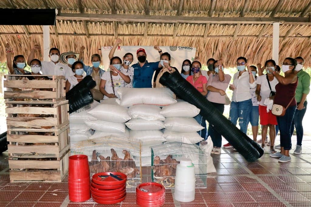 Photo of Cincuenta campesinos de Sahagún ya tienen sus unidades productivas