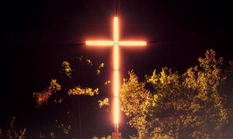 Photo of Espiritualidad | En medio de las tinieblas, Dios siempre brillará