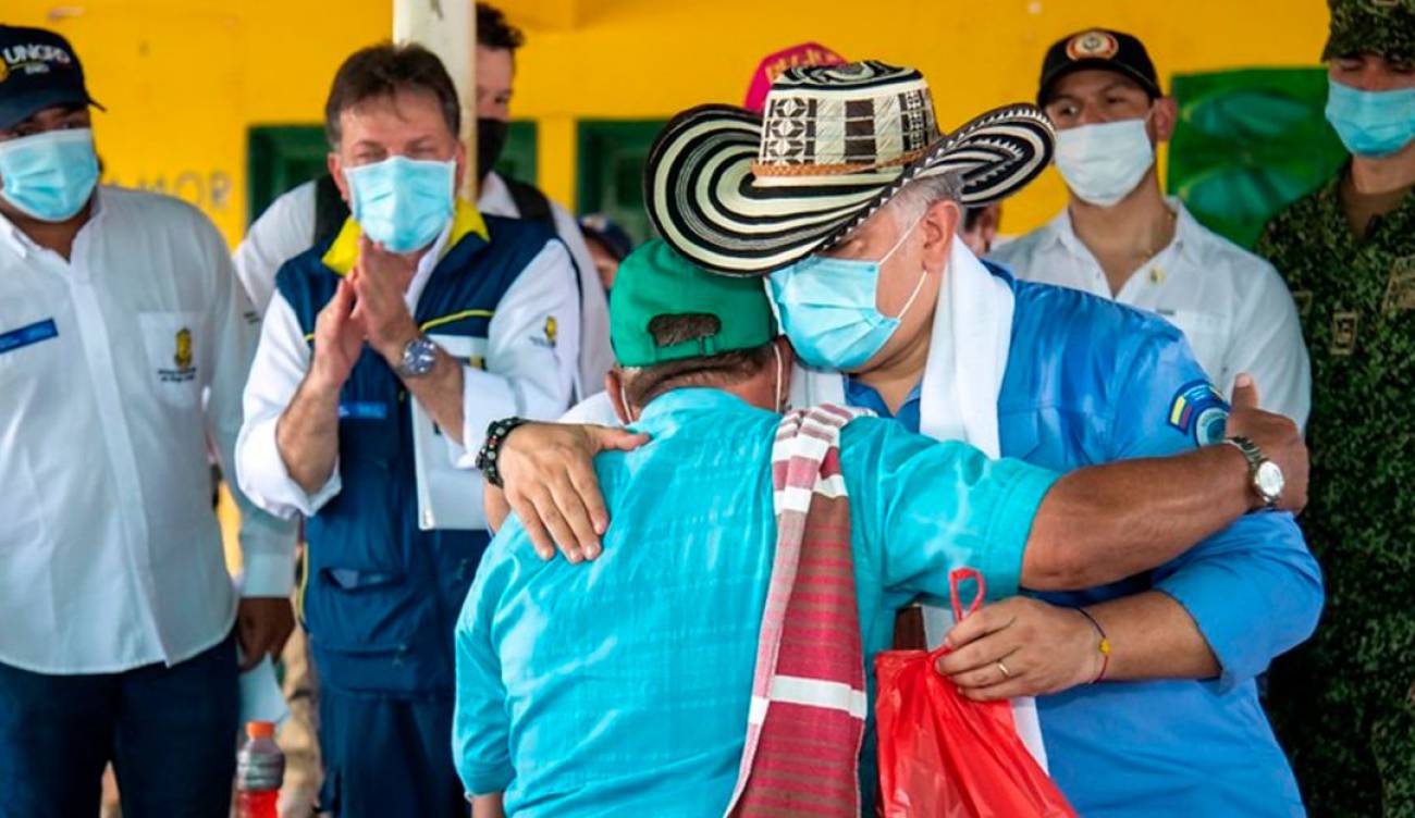 Photo of Duque anuncia inversión de 2.5 billones de pesos para la Mojana