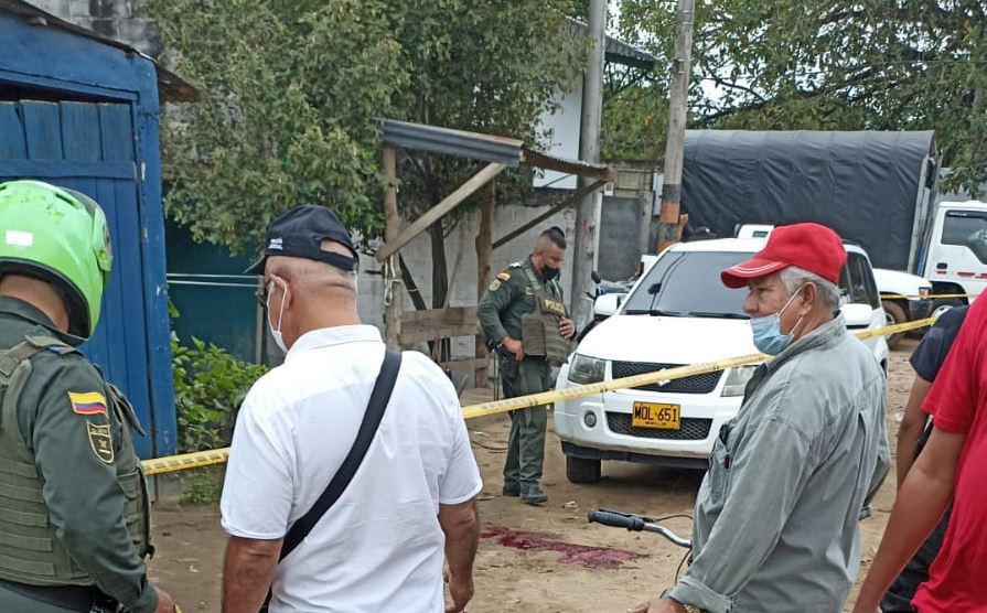 Photo of Ofrecen recompensa de $25 millones por asesinos de policía en Planeta Rica