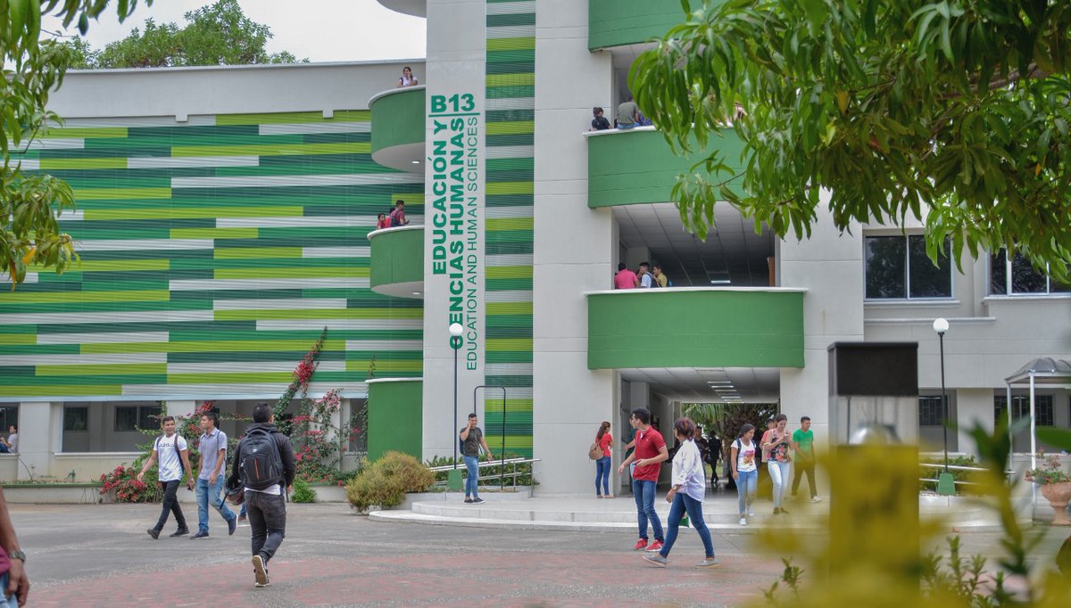 Photo of Universitarios exigen al Gobierno el regreso inmediato a la presencialidad