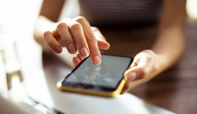 Photo of Por ley, no estará obligado a responder mensajes de su jefe fuera de la jornada laboral