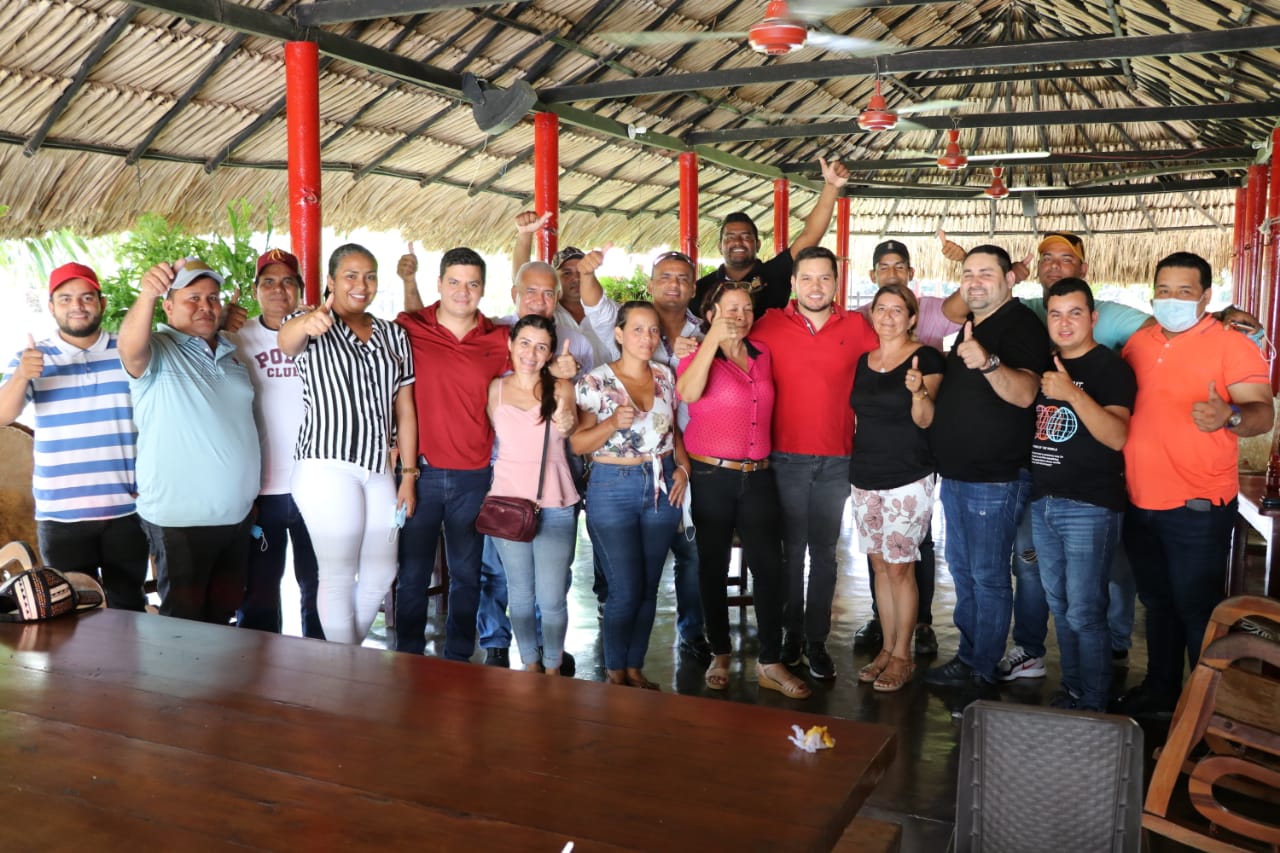 Photo of Representante Andrés Calle sigue sumando apoyos
