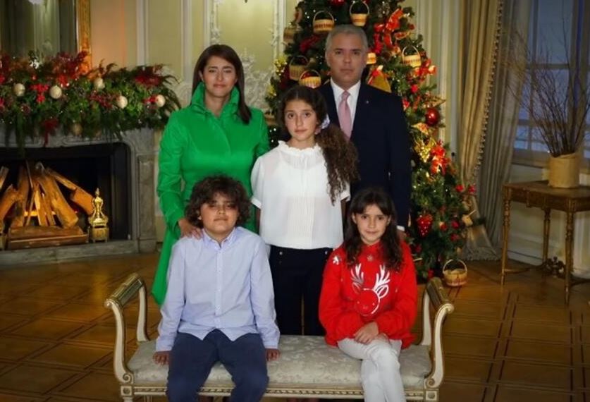 Photo of En compañía de su familia, Iván Duque envió su último mensaje de Navidad a los colombianos