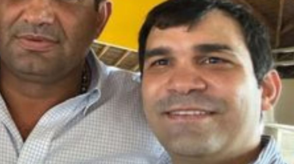 Photo of Hermano de Ruby Chagüi también declinó su aspiración al Senado