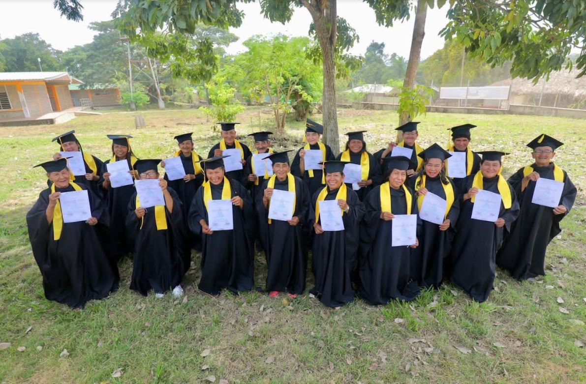 Photo of 18 adultos mayores de Planeta Rica cuentan con mayores oportunidades gracias a Cerro Matoso y sus comunidades