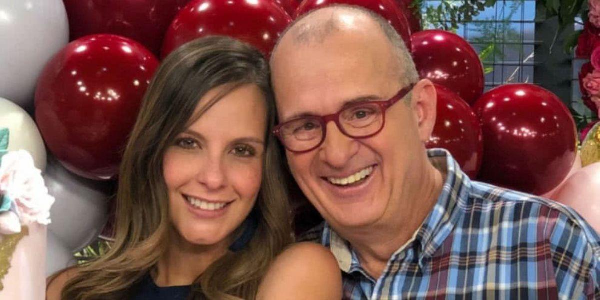 Photo of Laura Acuña dice que habló con el difunto Jota Mario Valencia