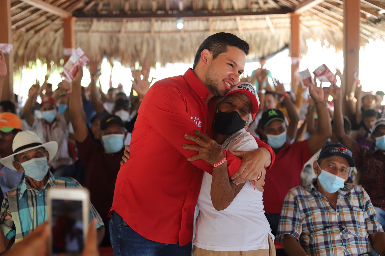 Photo of ¡Batacazo político! Dirigencia conservadora de Chimá apoya a Calle
