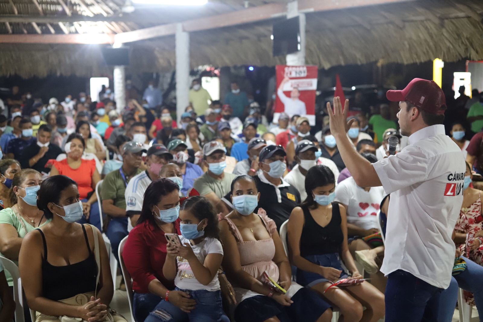 Photo of El equipo ‘Para volver a creer’: concejales y líderes de La Apartada le dan espaldarazo a Calle