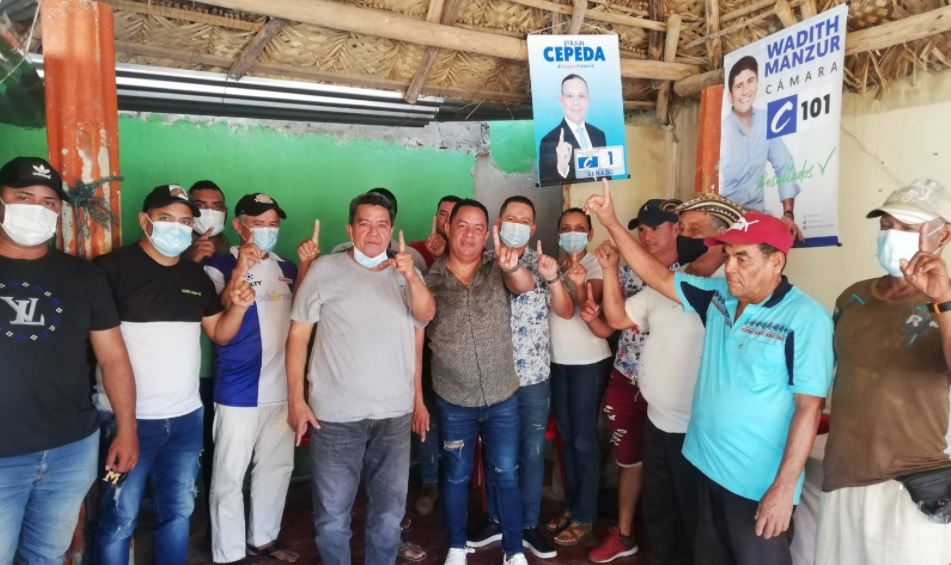 Photo of Trayectoria de Efraín Cepeda en el Senado cautiva a los ayapelenses
