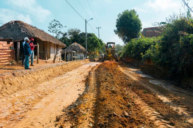 Photo of Inició la pavimentación de tramos críticos de la vía El Contento – La Esperanza en Pueblo Nuevo