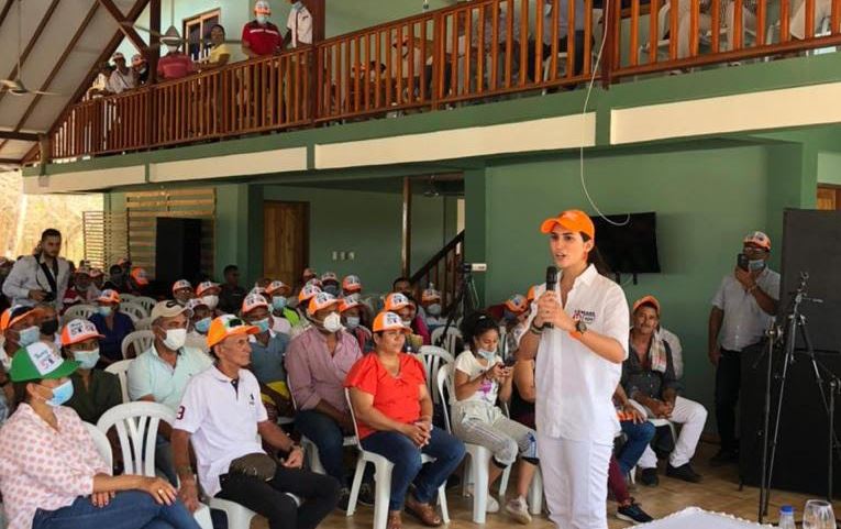 Photo of Cereté, Ciénaga de Oro y San Pelayo anticipan victoria contundente de Saray Robayo a la Cámara y Jhony Besaile a Senado