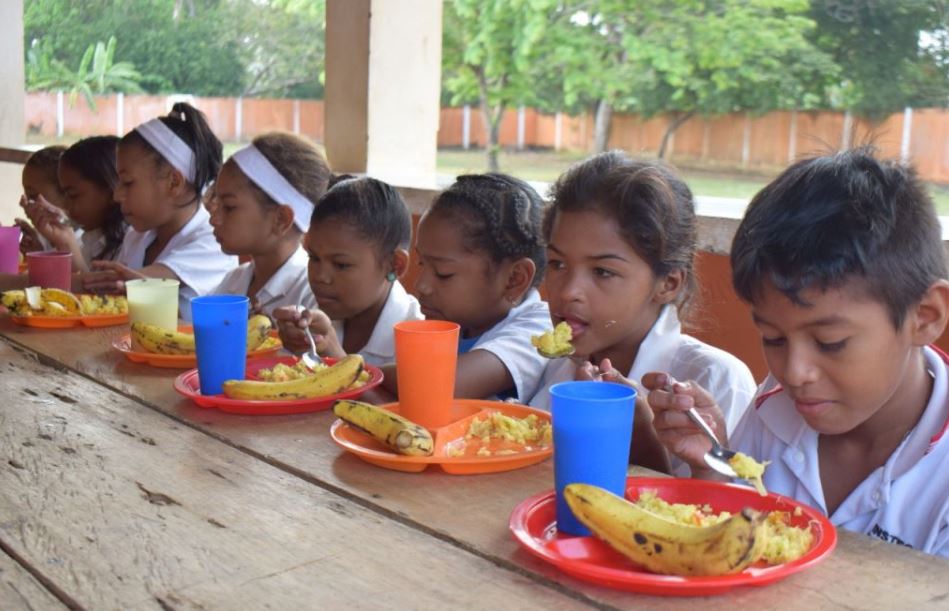 Photo of La Contraloría alerta incumplimientos y retrasos en la entrega del PAE en Córdoba durante el 2021