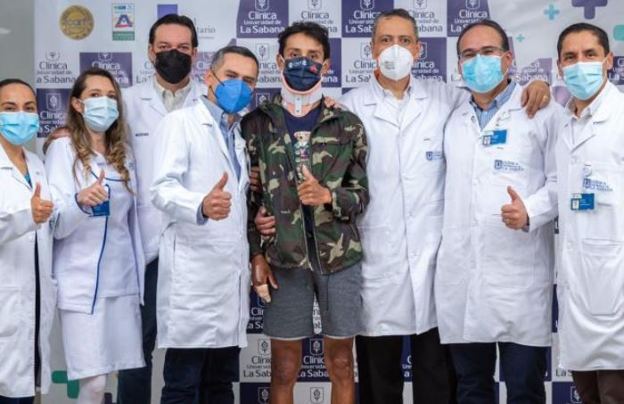 Photo of Egan Bernal es dado de alta tras su accidente
