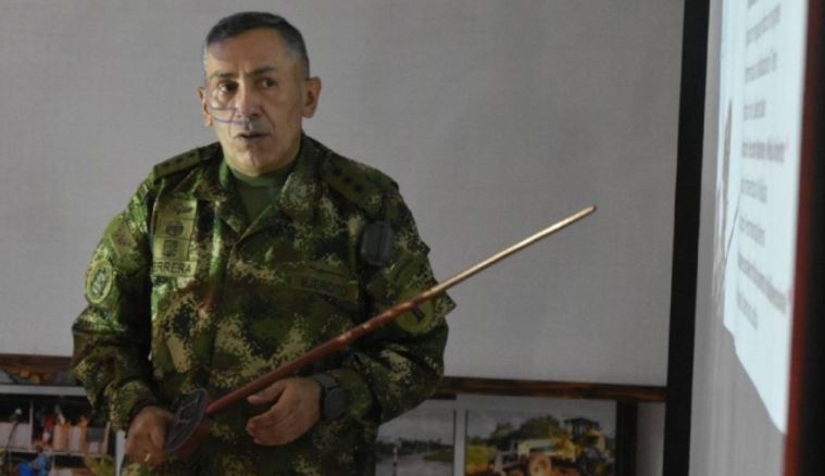 Photo of Ejército Nacional retiró a general cuestionado por aliarse con narcos