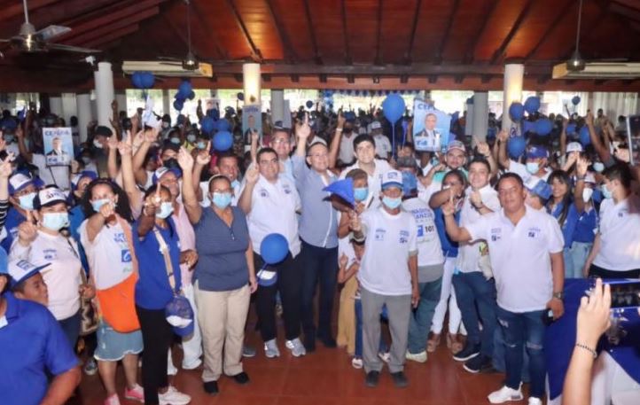 Photo of Wadith Manzur recibe contundente respaldo del equipo del senador Efraín Cepeda en Córdoba