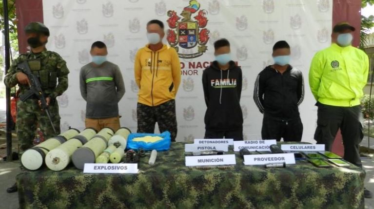 Photo of Capturados cuatro presuntos explosivistas en zona rural de Montelíbano