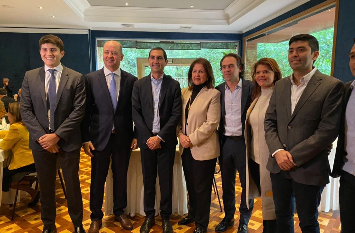 Photo of Partido Conservador cerró filas con la candidatura de ‘Fico’ Gutiérrez