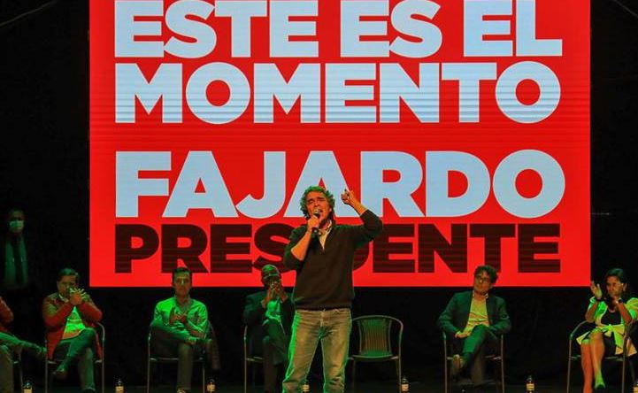 Photo of Sergio Fajardo cambia de imagen para acercar al liberalismo y a otros sectores