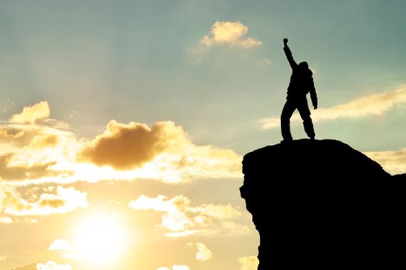 Photo of Palabra de Hoy | Dios nos equipa para vencer