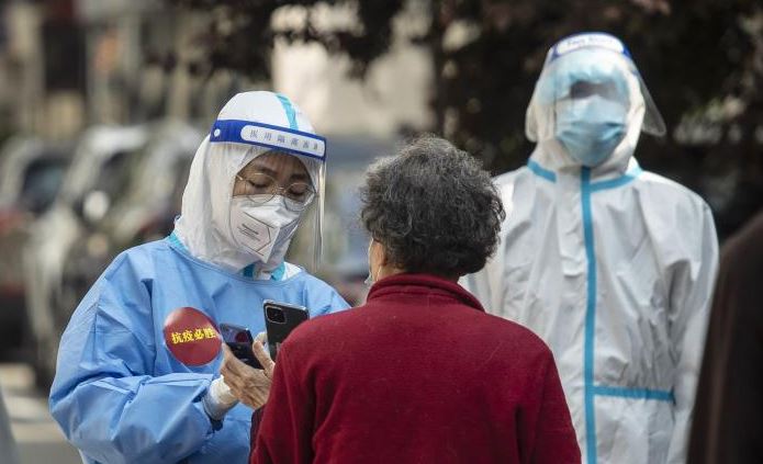 Photo of Muertes por covid suben en Shanghái y prenden las alarmas en China
