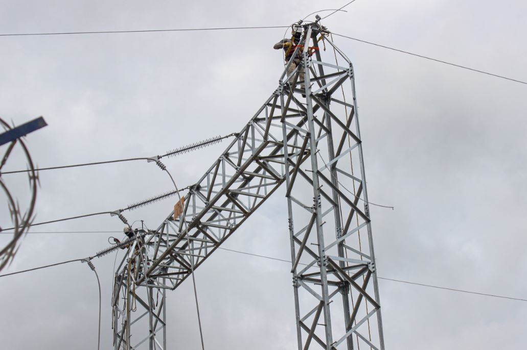 Photo of Petro propone que las JAC organicen la construcción de una red generadora de energía