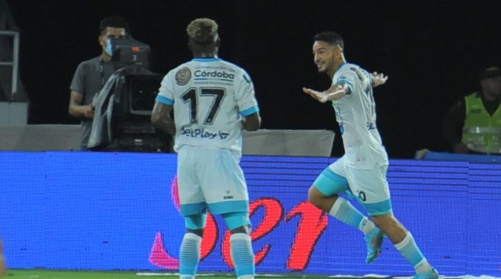Photo of Jaguares goleó a Junior en el Estadio Metropolitano
