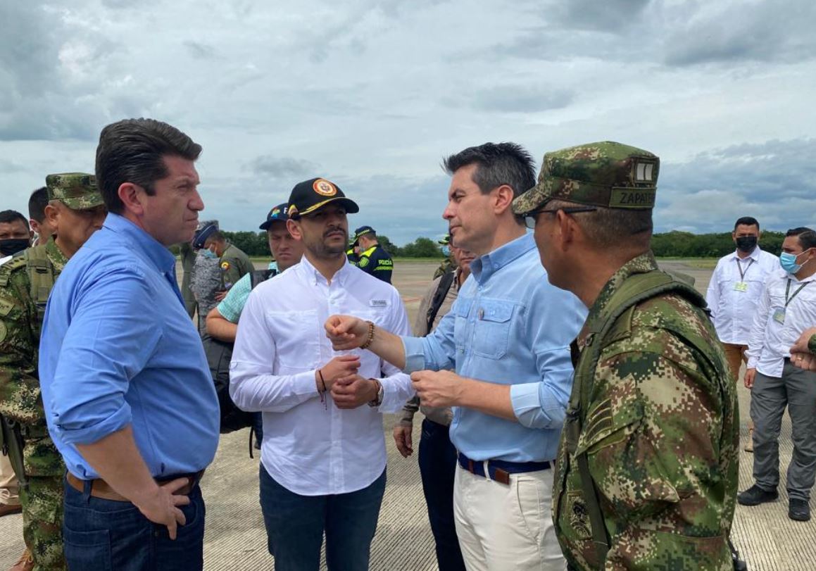 Photo of Llegan a Montería ministros del Interior y Defensa para presidir consejo de seguridad