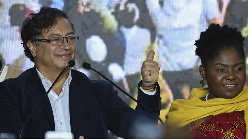 Photo of Nueva demanda contra Petro busca frenar su posesión como Presidente