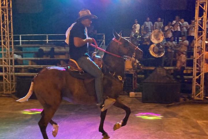 Photo of Tierradentro disfrutó del primer festival de caballos criollos de vaquería y mano a mano de bandas folclóricas