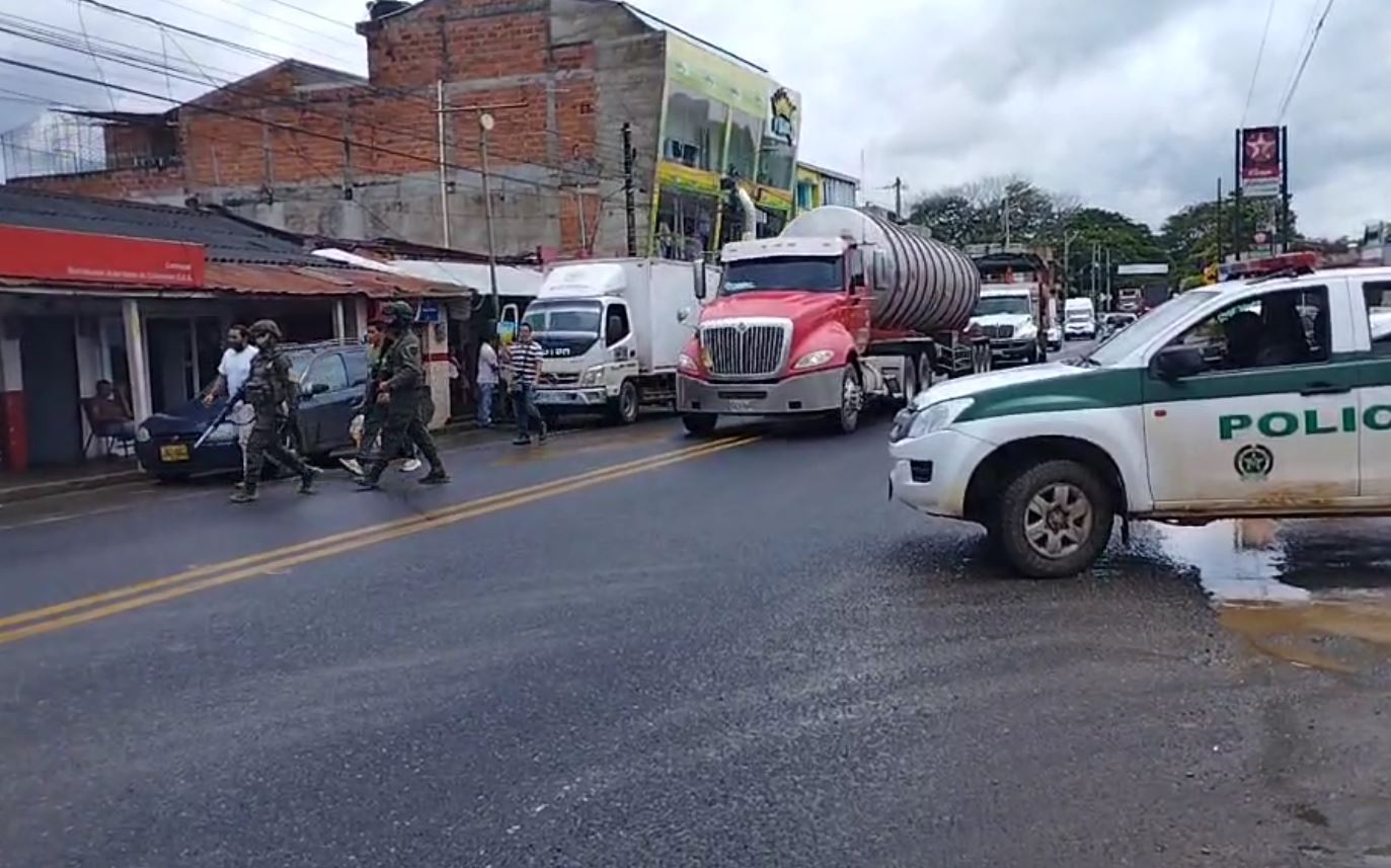 Photo of Decretan toque de queda en La Apartada por disturbios