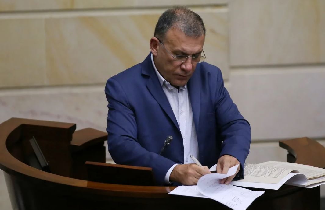 Photo of Roy Barreras habla de viabilidad del ‘fast track’ para reformas de Petro