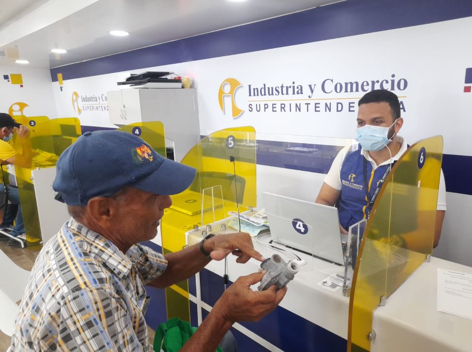 Photo of La Ruta del Consumidor recibe quejas de buenavisteros sobre salud y servicios públicos