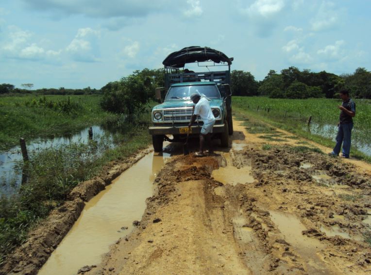 Photo of “Vías rurales serán contratadas por las Juntas de Acción Comunal”: nuevo anuncio de Petro