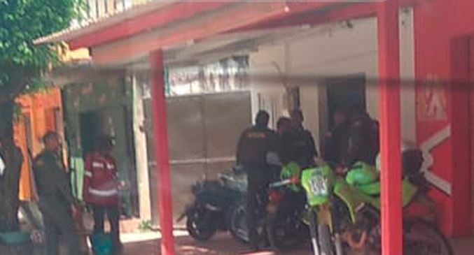 Photo of Pistoleros en moto disparan contra una ferretería en pleno centro de Planeta Rica