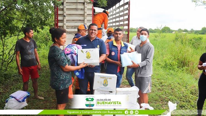 Photo of Entregan ayudas a damnificados por el invierno en Buenavista