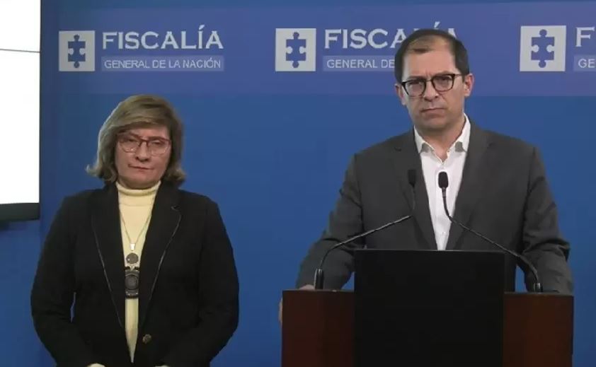 Photo of Fiscalía suspendió órdenes de captura y extradición contra delegación de paz del ELN