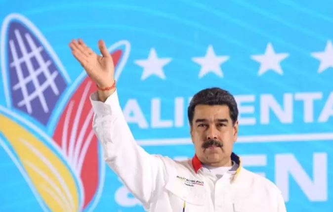 Photo of Tiendo mi mano a Colombia para reconstruir la hermandad: Nicolás Maduro
