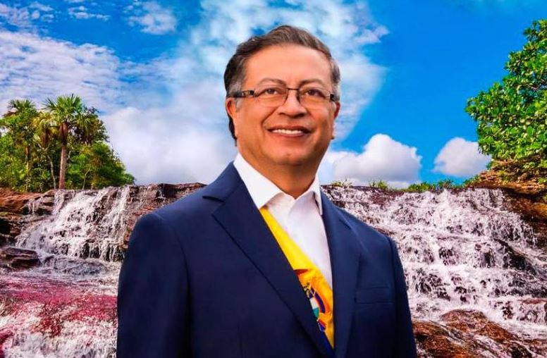 Photo of Cambio de mando en Colombia: termina el gobierno Duque y arranca el de Petro