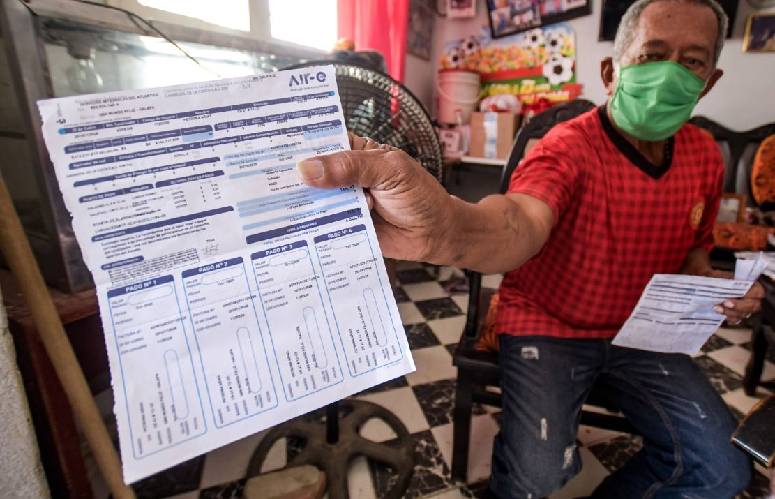 Photo of Petro citará a autoridades del sector energético por aumento en cobro del servicio