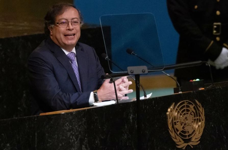 Photo of Tras su discurso en la ONU, Petro dice que no pide legalización total de las drogas