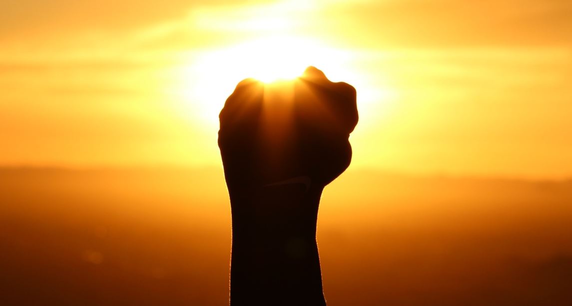 Photo of Palabra de Hoy | ¡Dios reina!