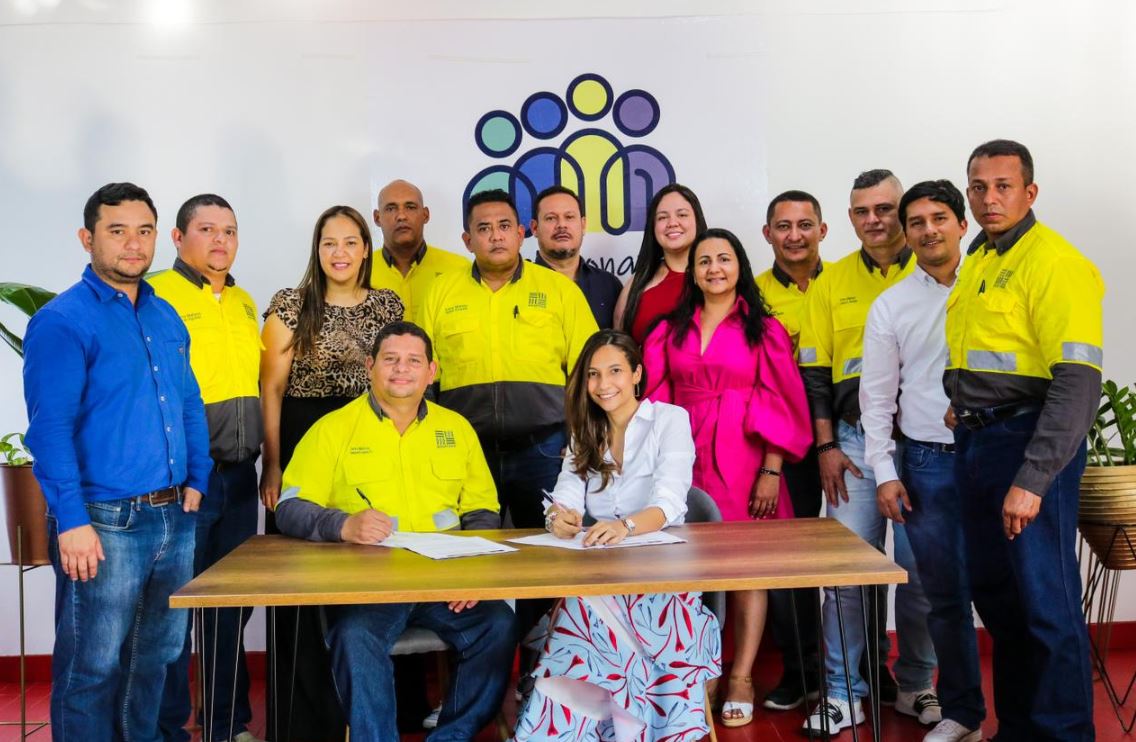 Photo of Cerro Matoso y Sintramineros firman nueva convención colectiva de trabajo en etapa de arreglo directo