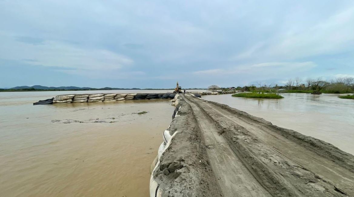 Photo of Damnificados en Ayapel y La Mojana insisten en paro indefinido por incumplimientos del Gobierno