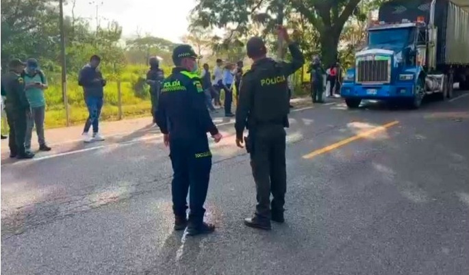 Photo of Desbloquean vías de acceso a Montería