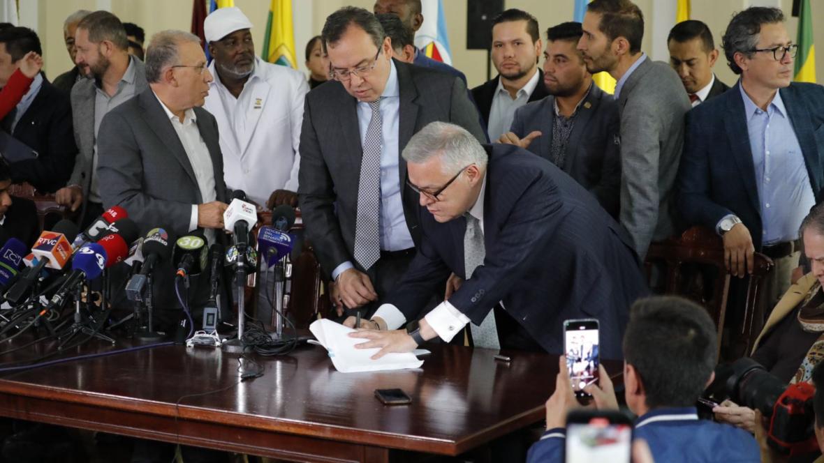 Photo of Bandas que se sometan se podrían quedar con hasta 11.500 millones de pesos