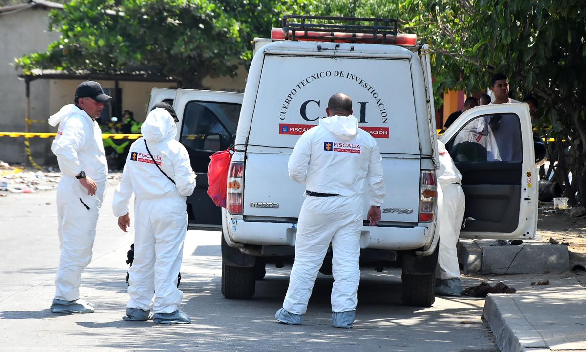 Photo of Ofrecen $100 millones por información de responsables de nueva masacre en Barranquilla