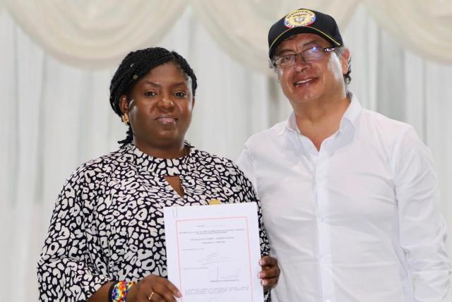 Photo of Buscan que el presidente y la vicepresidenta tengan que practicarse exámenes de “lucidez mental” cada año