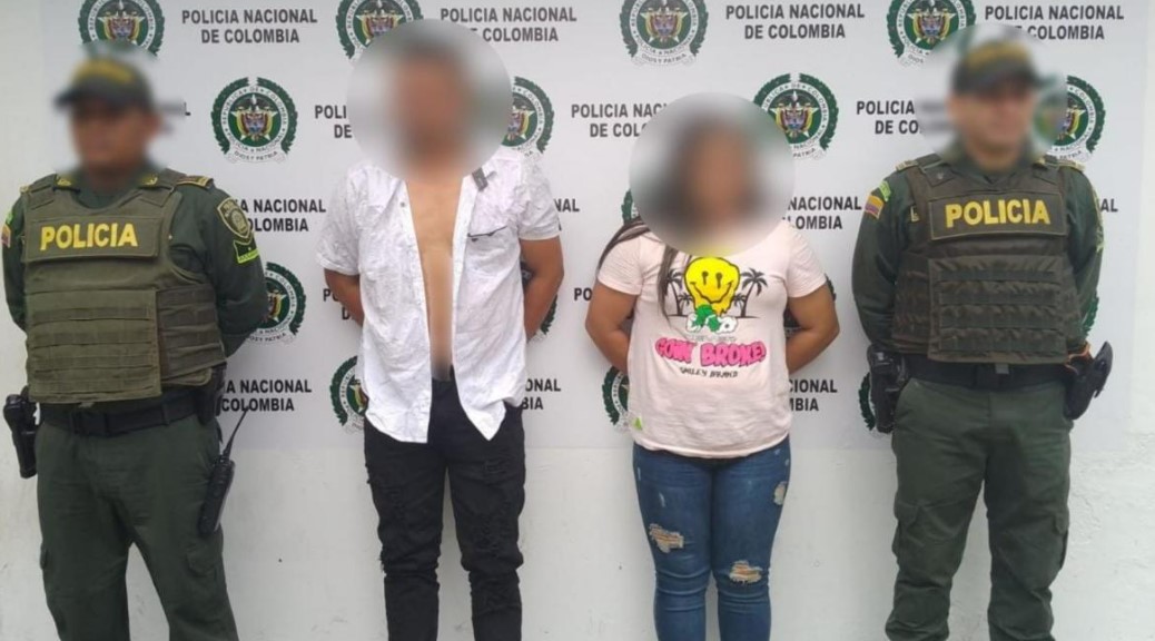 Photo of Capturan a una pareja por enfrentarse a puños en pleno centro de Montelíbano